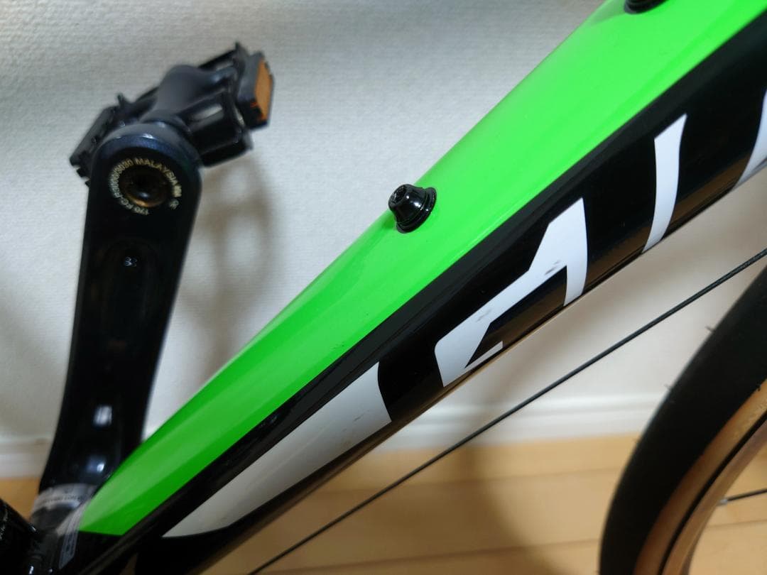 美品 GIANT CONTEND ロードバイク 105ブレーキ【手渡し・名古屋】