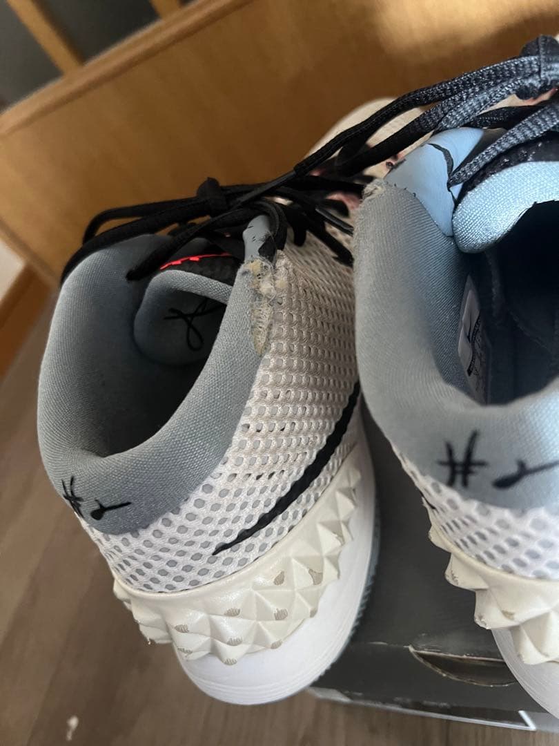 Nike Kyrie 1 バッシュ