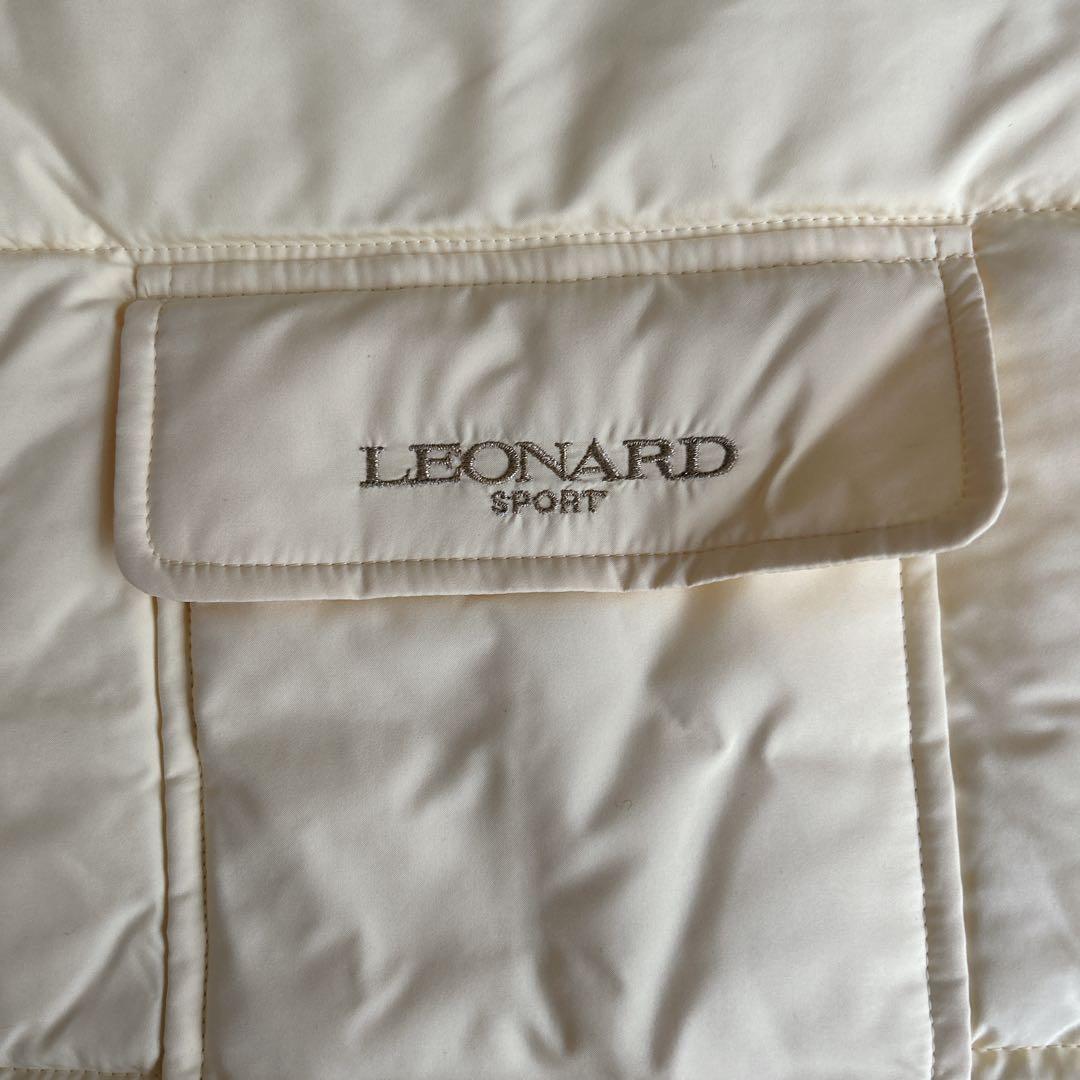 レオナール★リバーシブル ベスト　ゴルフ柄　中綿