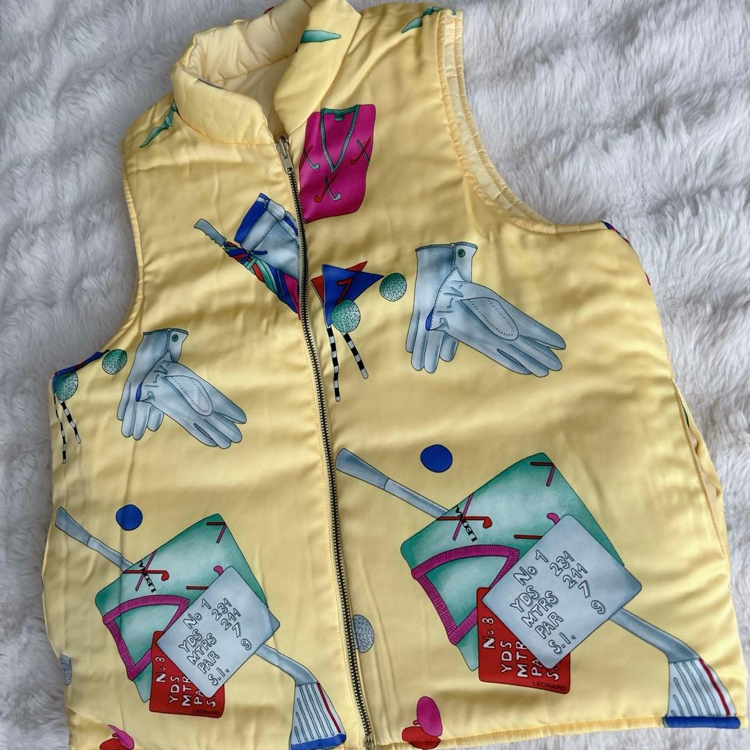 レオナール★リバーシブル ベスト　ゴルフ柄　中綿