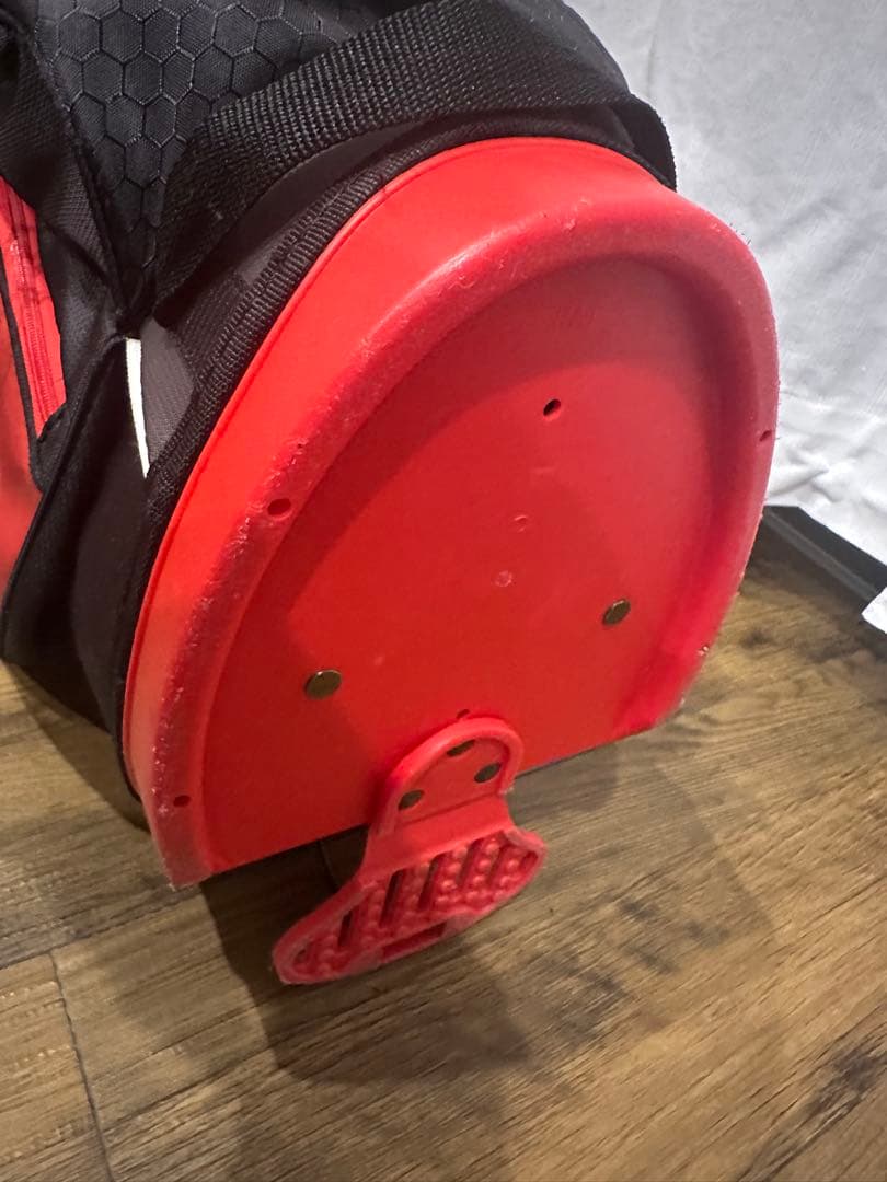 テーラーメイド軽量スタンド式キャディーバッグ