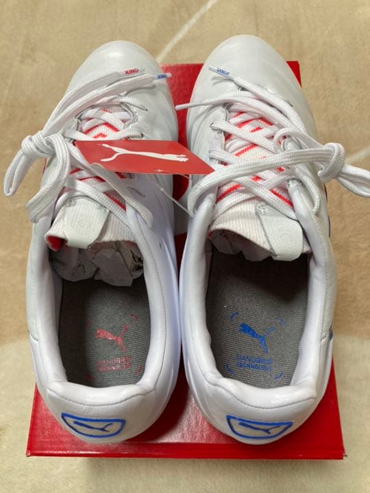 新品 プーマキング プラチナム 21 HG/AG 26.5センチ