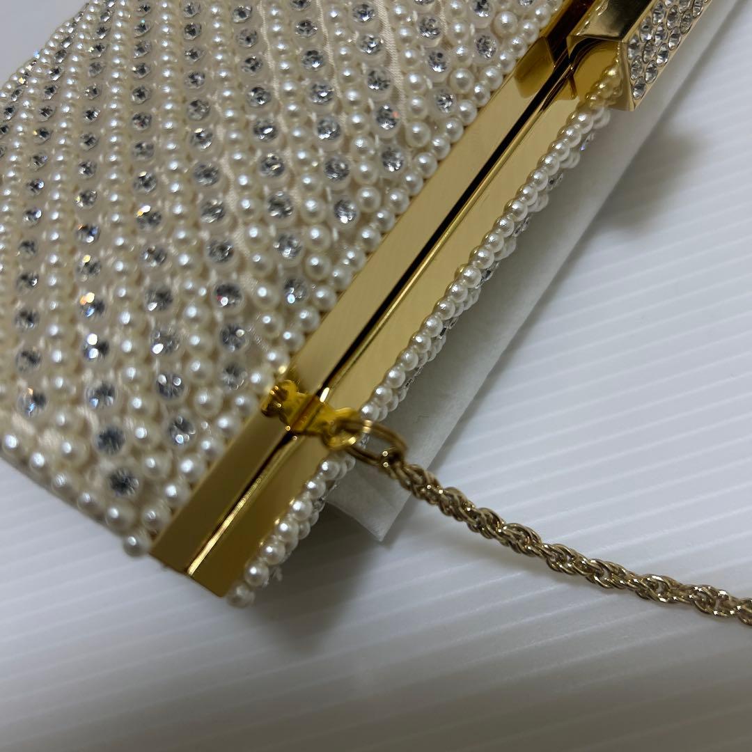 もも様　TOKYO SOIR ビジュー装飾ホワイトクラッチバッグ チェーンバッグ
