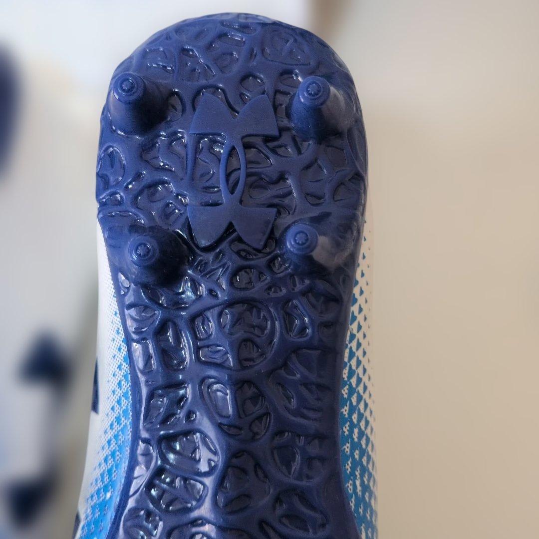 Under Armour サッカーシューズ 4Y ホワイト/ブルー