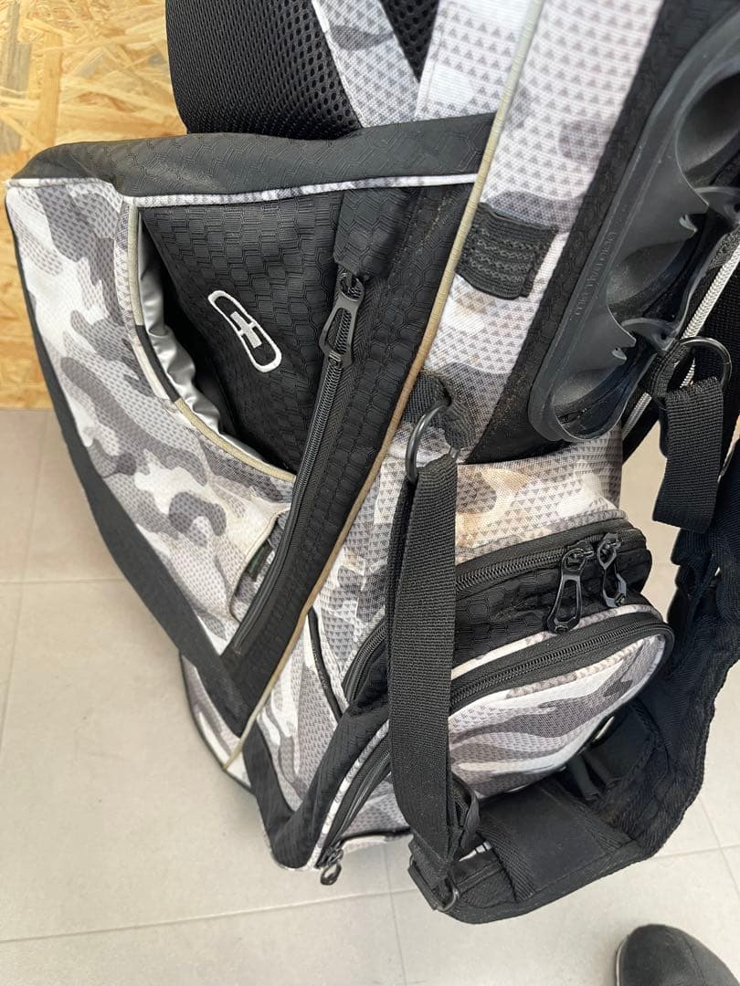 【9月15日まで値下げ】 OGIO オジオカモフラ スタンド キャディバック