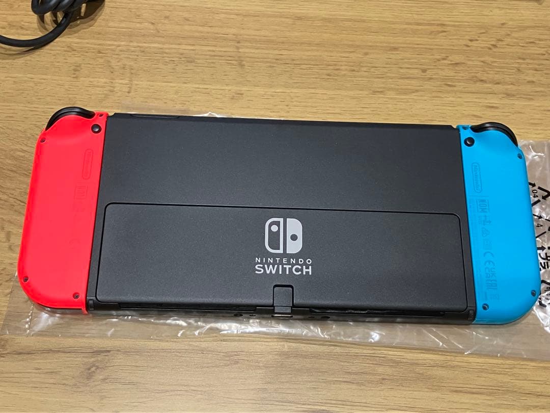Nintendo Switch 青/赤 本体　ルイージマンション2ソフト付き