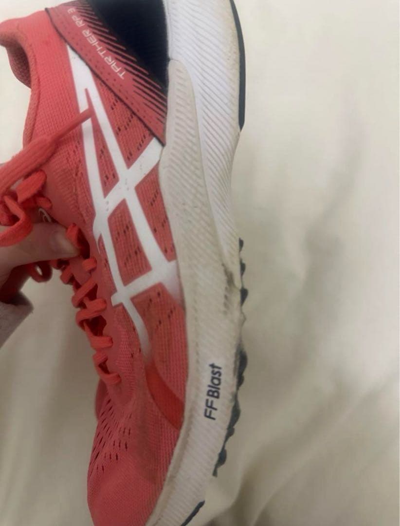 アシックス TARTHER RP 3 ランニングシューズ パパイヤ×ホワイト