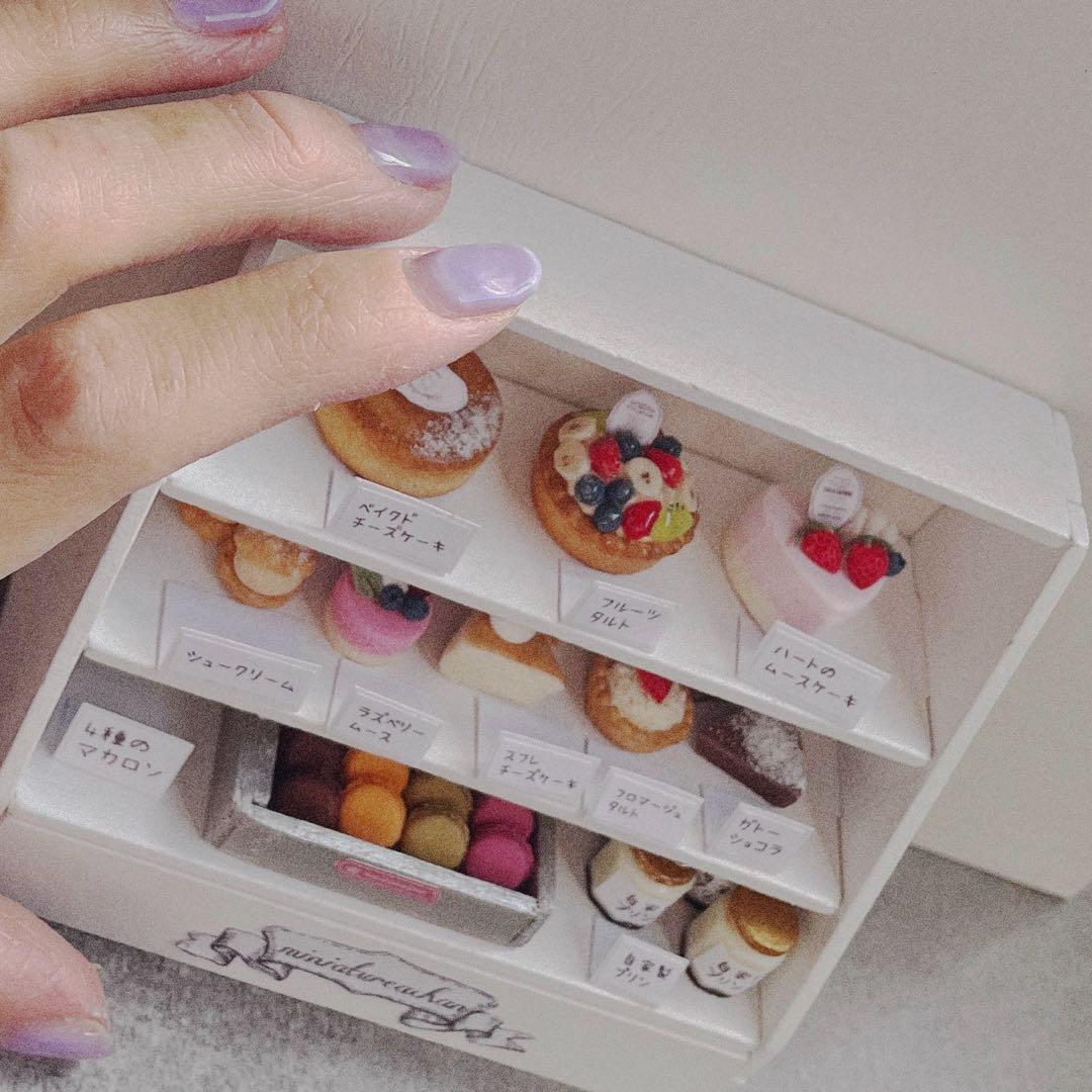 栗*ん様 ミニチュアスイーツ ☆小さなケーキ屋さん 12/1