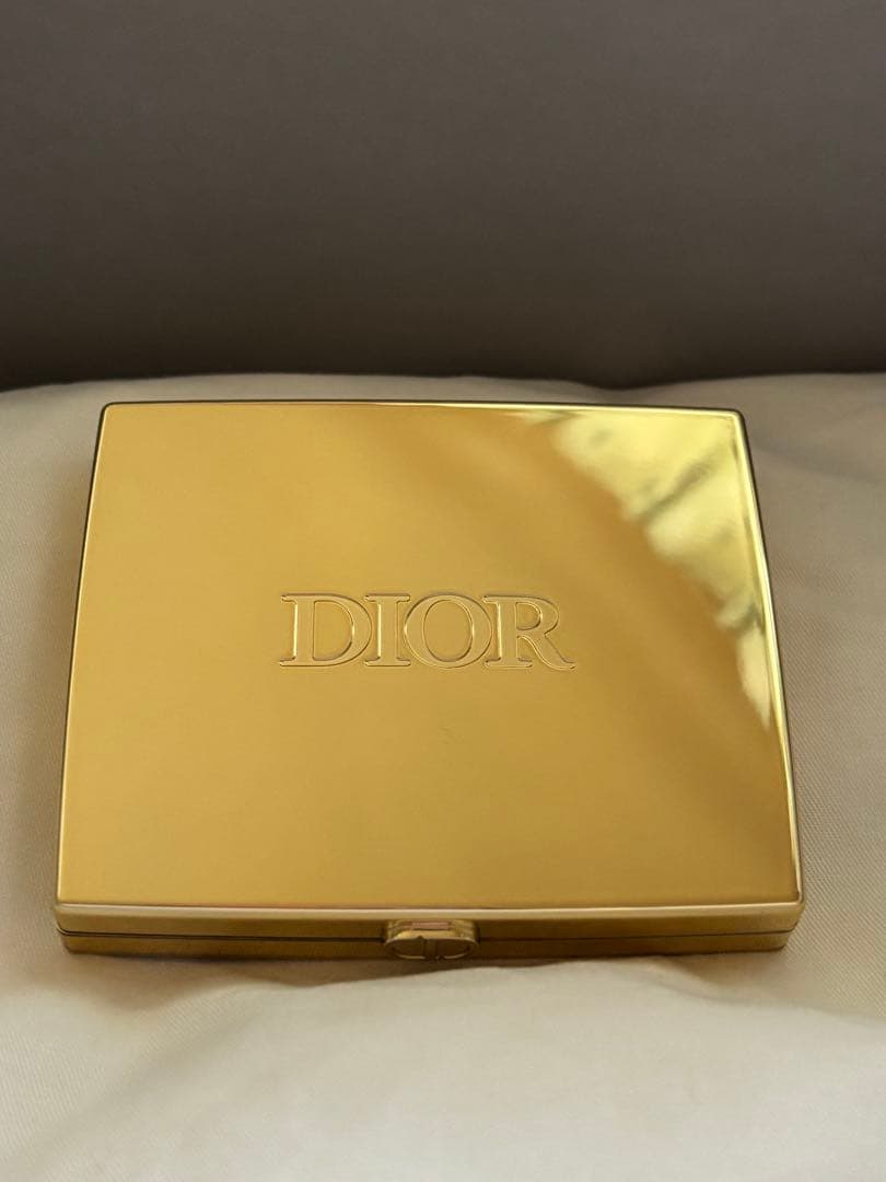 DIOR 2025ホリデーコレクションサンククルール プラム パレード912