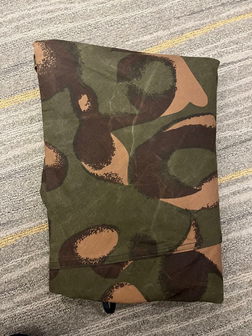 ハンガリー軍　パリパリ 軍幕　ポンチョテント　1 枚