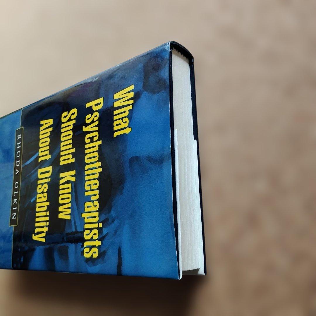 洋書 What Psychotherapists Should Know About