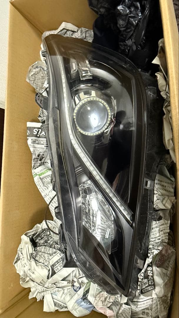 210系クラウン イカリングヘッドライト