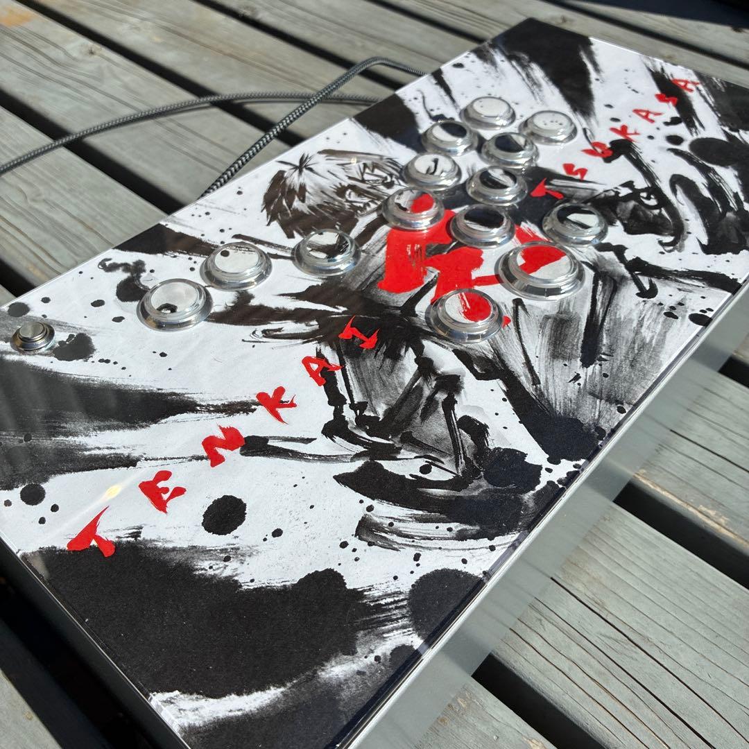 アーケードコントローラ　アケコン　自作品？　GRAVITYボタン