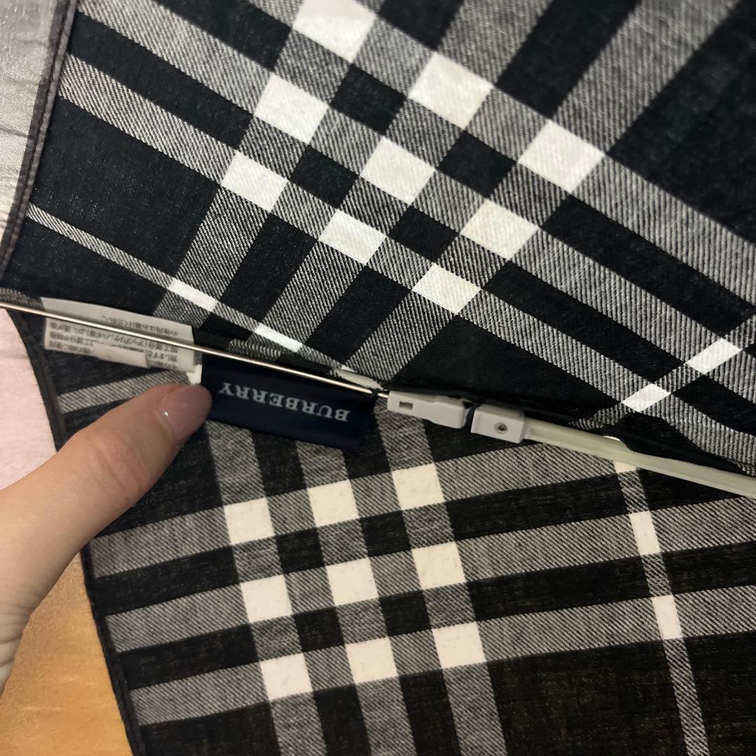 【美品】バーバリー晴雨兼用　日傘　黒　ブラック