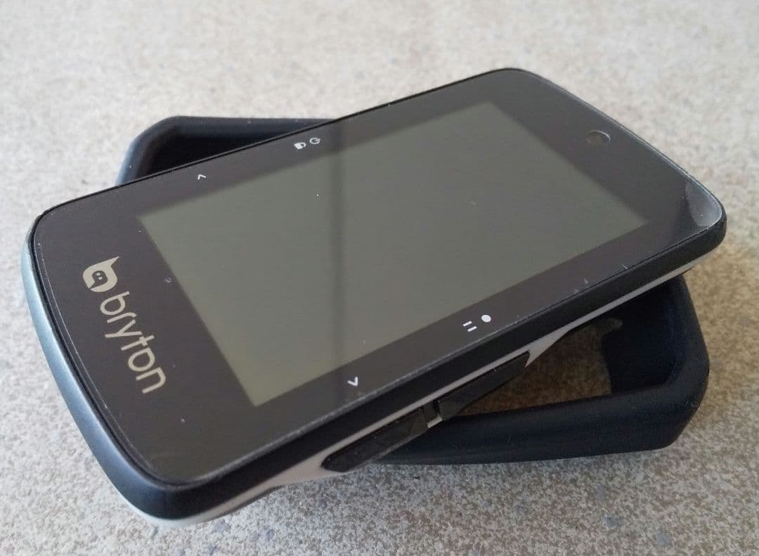 ブライトンRider750SE XOSSセンサー アウトフロントマウント ケース