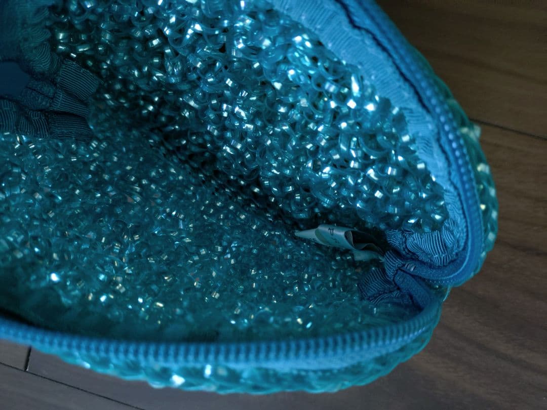 ANTEPRIMA ビーズパーティーバッグ ゴールド/ブルーポーチ