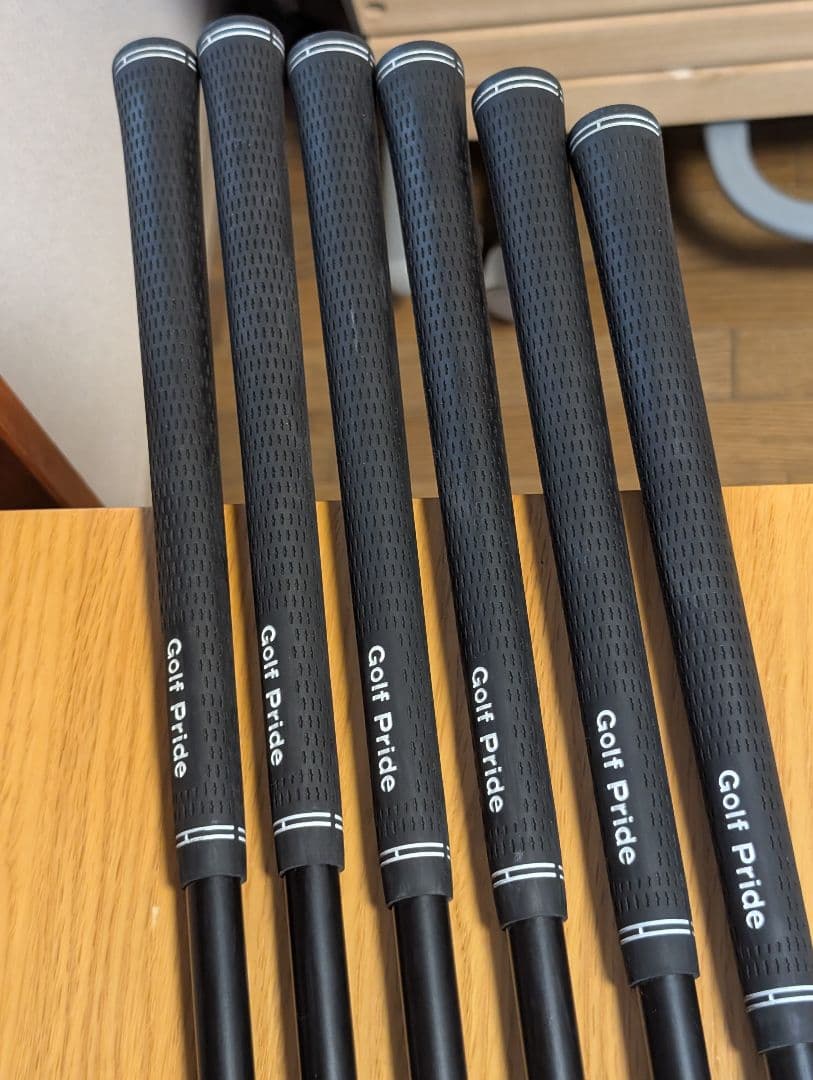 (再値下げ)ゼクシオエクス2024　カーボン(S)６本 #5〜#P