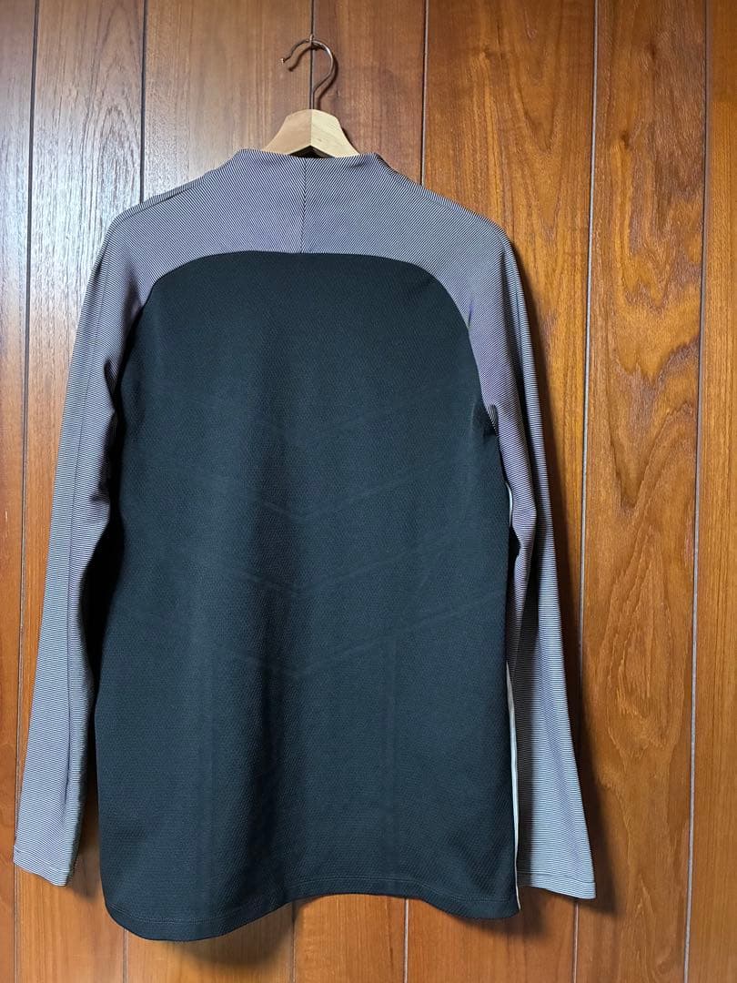 Nike Aeroswift ハーフジップ