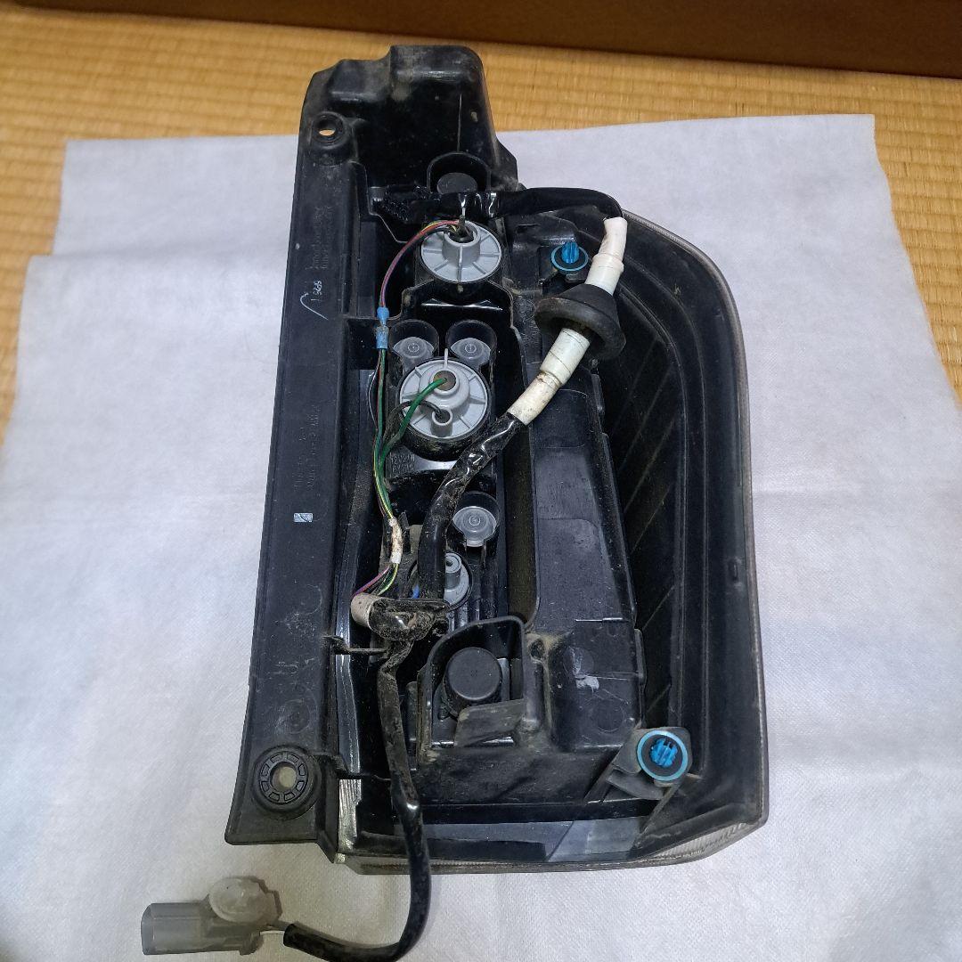 ダイハツ★タントカスタム★LA600S★テールランプ★インナーブラック★左★良品