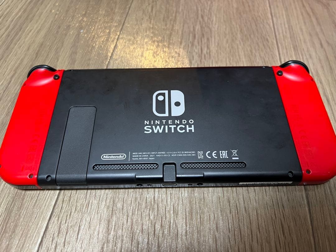 Nintendo Switch 本体 赤 プロコン、microSD128GB付