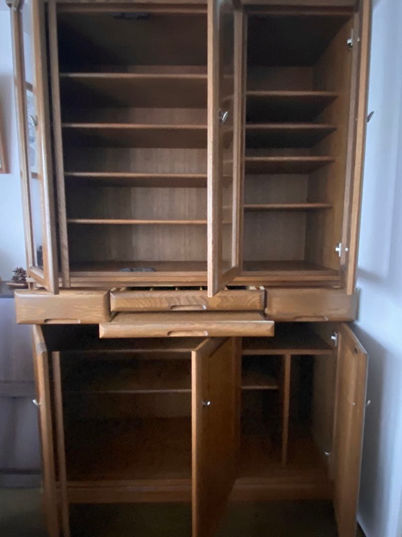 大塚家具　食器棚