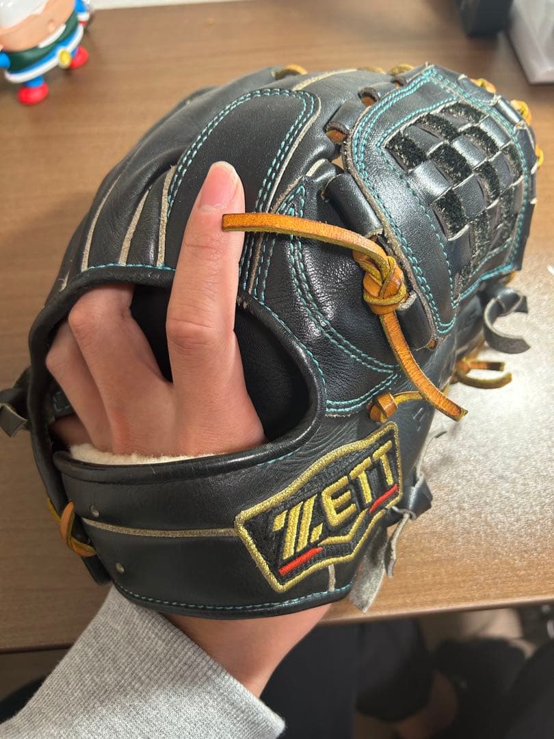 ZETT軟式内野手用グローブ
