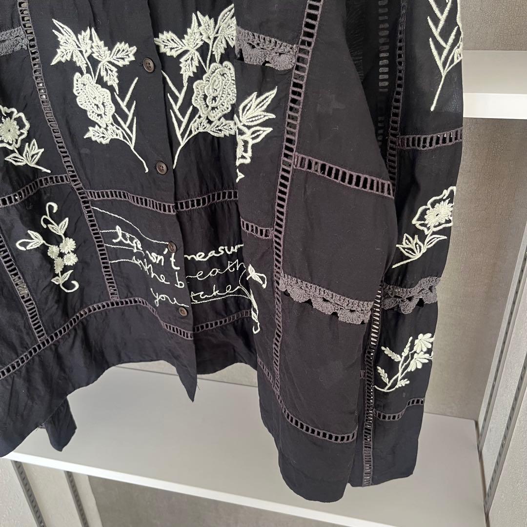 TODAYFUL エンブロイダリーパッチワークシャツ　ブラック　刺繍長袖ブラウス