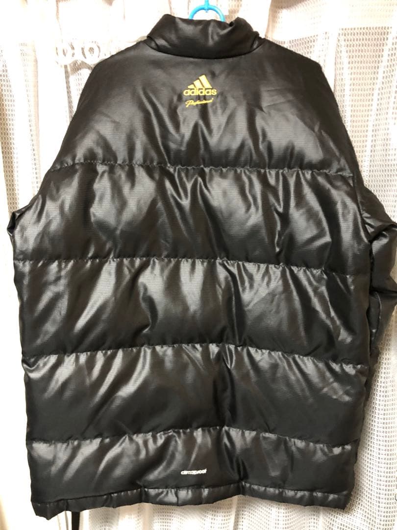 アディダス　adidas プロフェッショナル　2XO ダウンジャケット