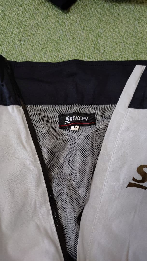 スリクソン　レインウェア