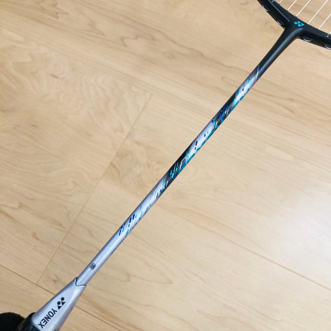 【匿名配送】★美品★ASTOROX88 D GAME YONEX 4U G5