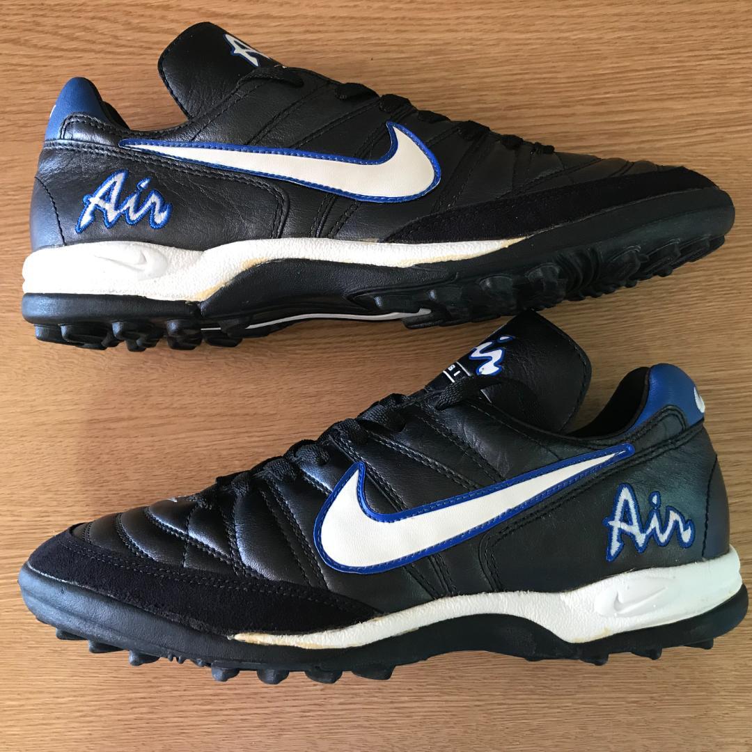 NIKE 98 エアブラジリア　ＴＦ　２７．０cm