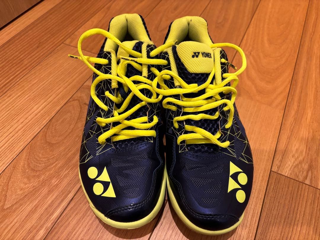ヨネックス　バドミントンシューズ　エアラス２