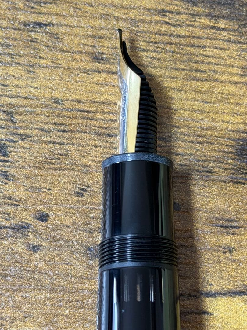 未使用に近い　OBニブ　斜太字　149　18K　三帯　デュマ型ペン芯　万年筆