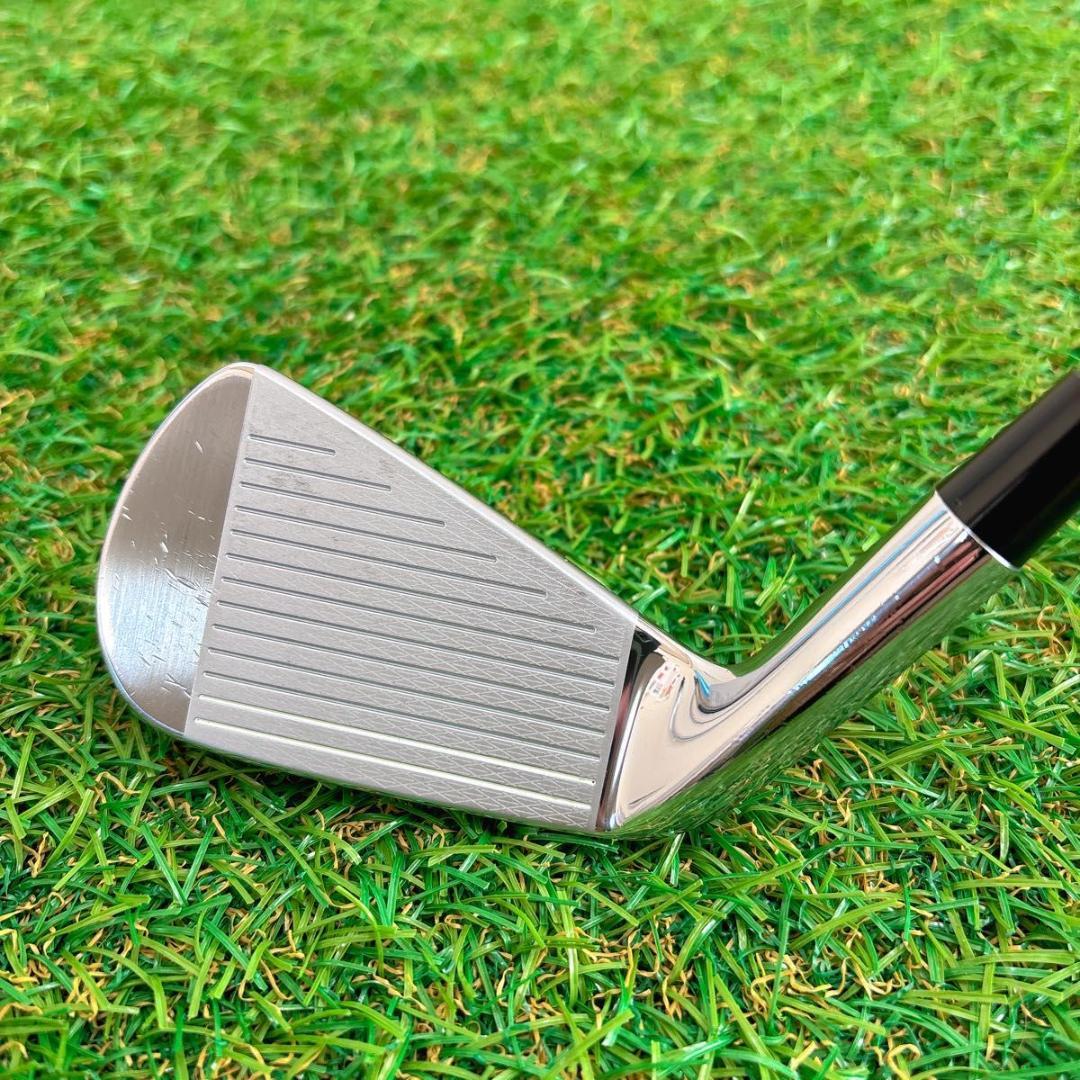 美品　オノフ KURO FORGEDクロ　4i 単品　アイアン　DG S200