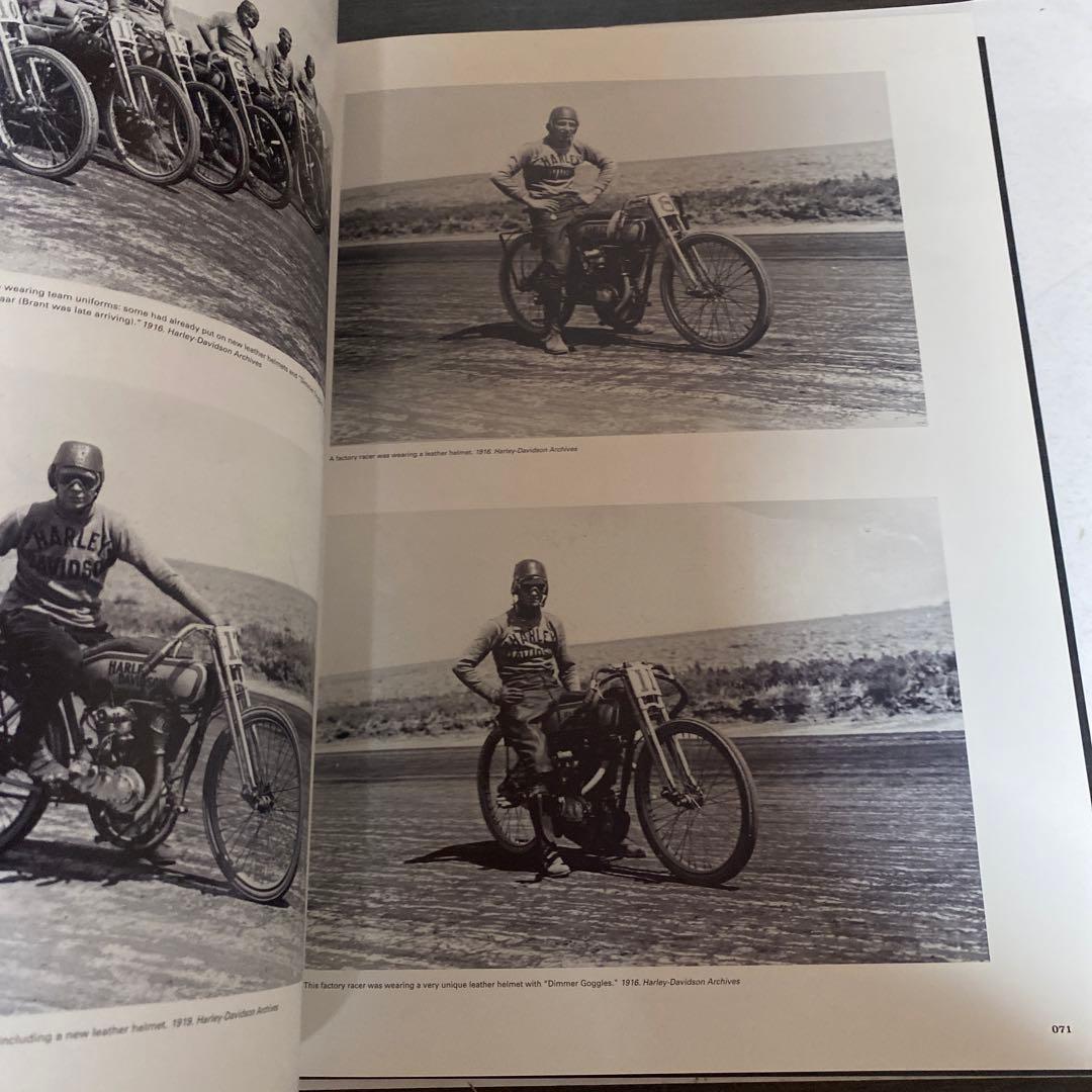 ハーレーダビッドソン　1910から1950年　スナップ写真集