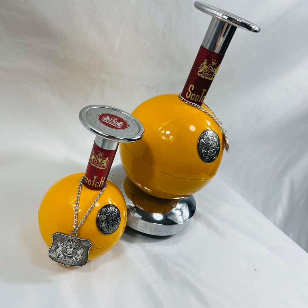 昭和レトロなスコッチボトル型たばこケースとライター　ダンディメイト　タバコグッズ