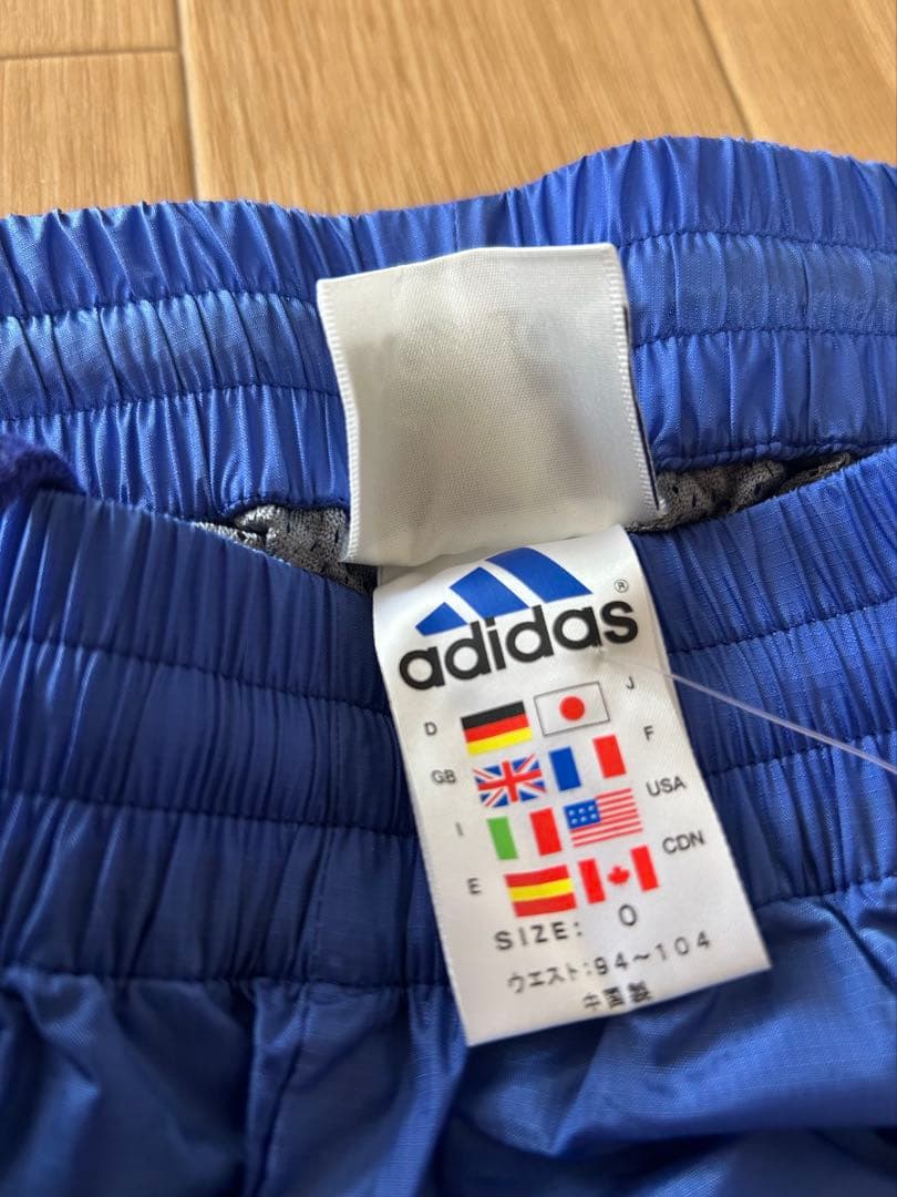 adidas ウィンドブレーカー 青 新品タグ付き