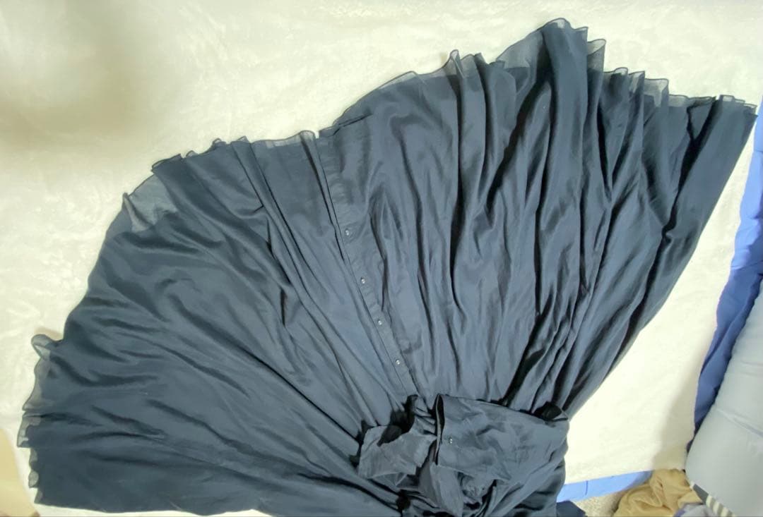 JENNE オードリールックエアリーワンピース　ネイビー　sizeＬ