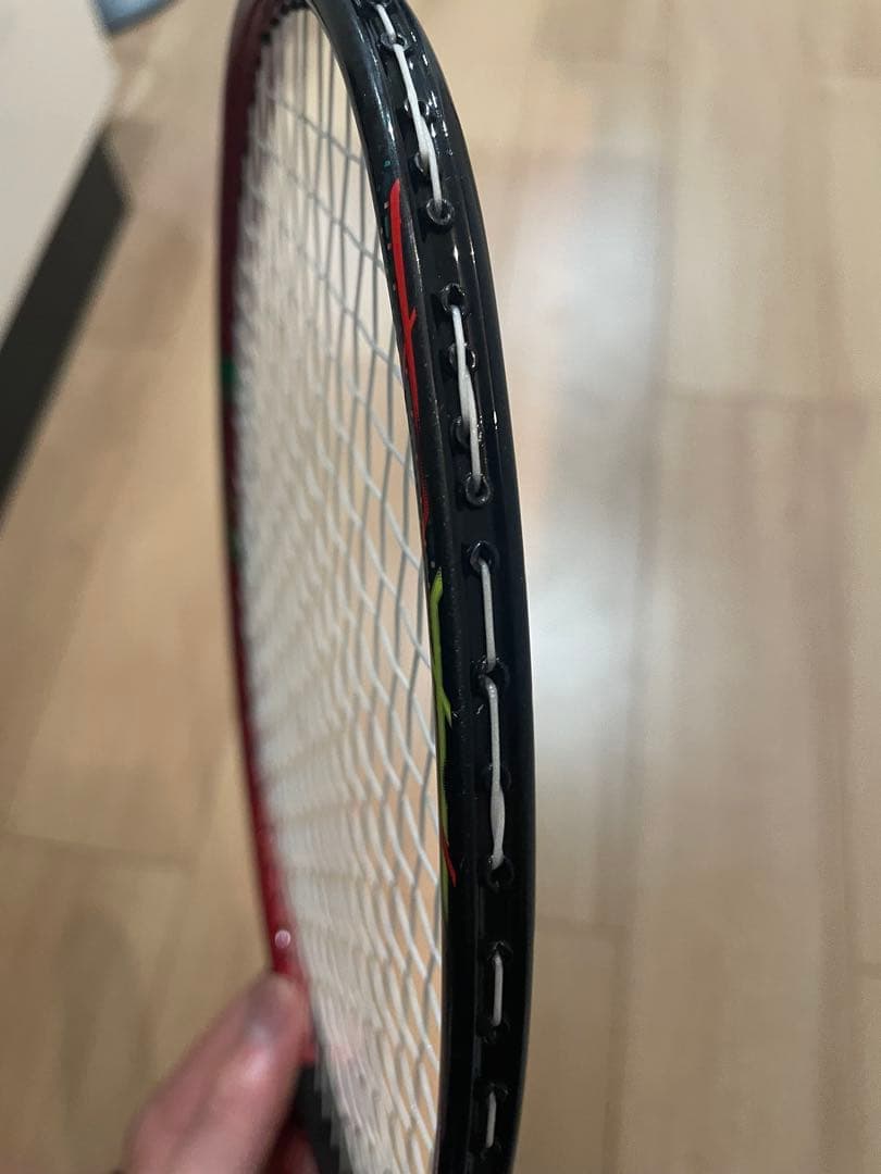バドミントンラケット カーボン製