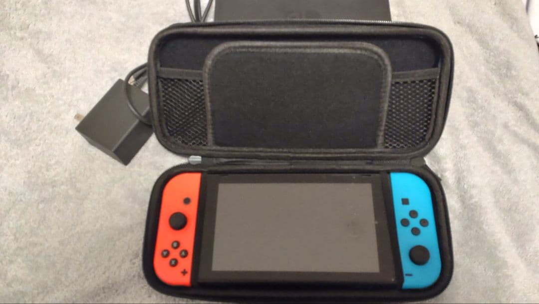 マリオカート8 デラックス Nintendo Switch　本体のおまけ付き