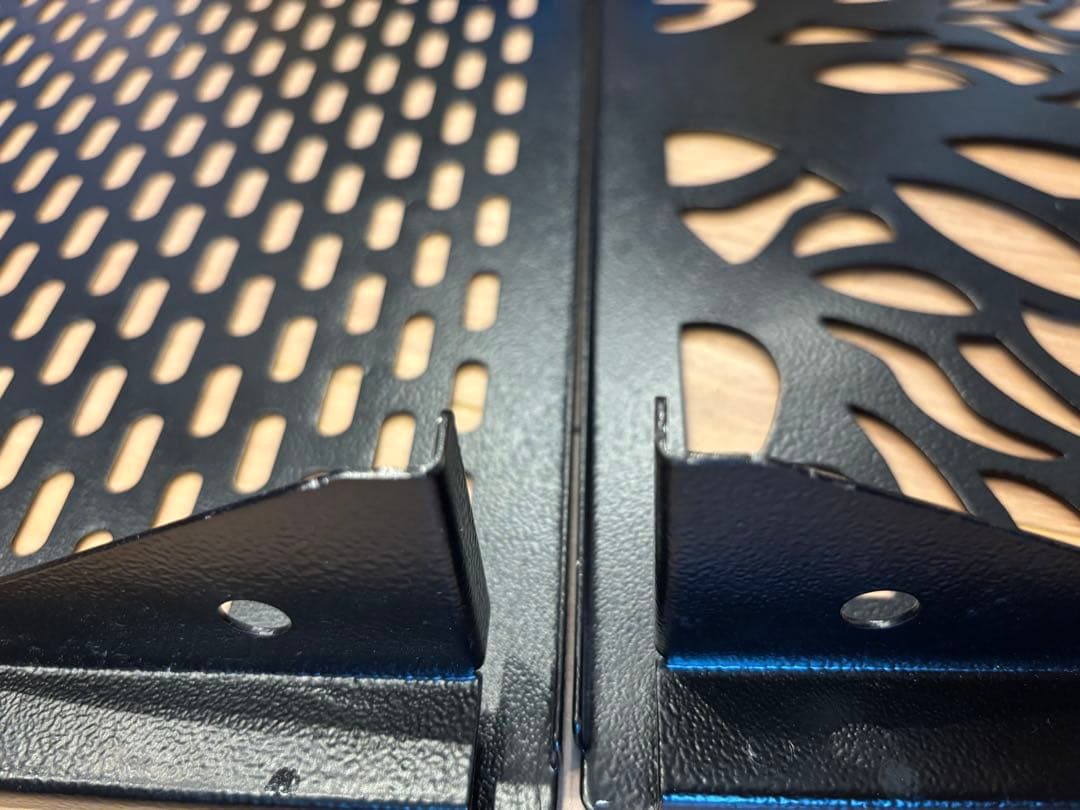 BLACK DESIGNブラックデザイン アイアンプレート、ツリー柄 2枚セット