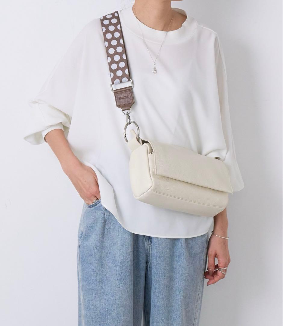 新品　BEARDSLEY ショルダーベルト　グレイッシュベージュ　ドット柄