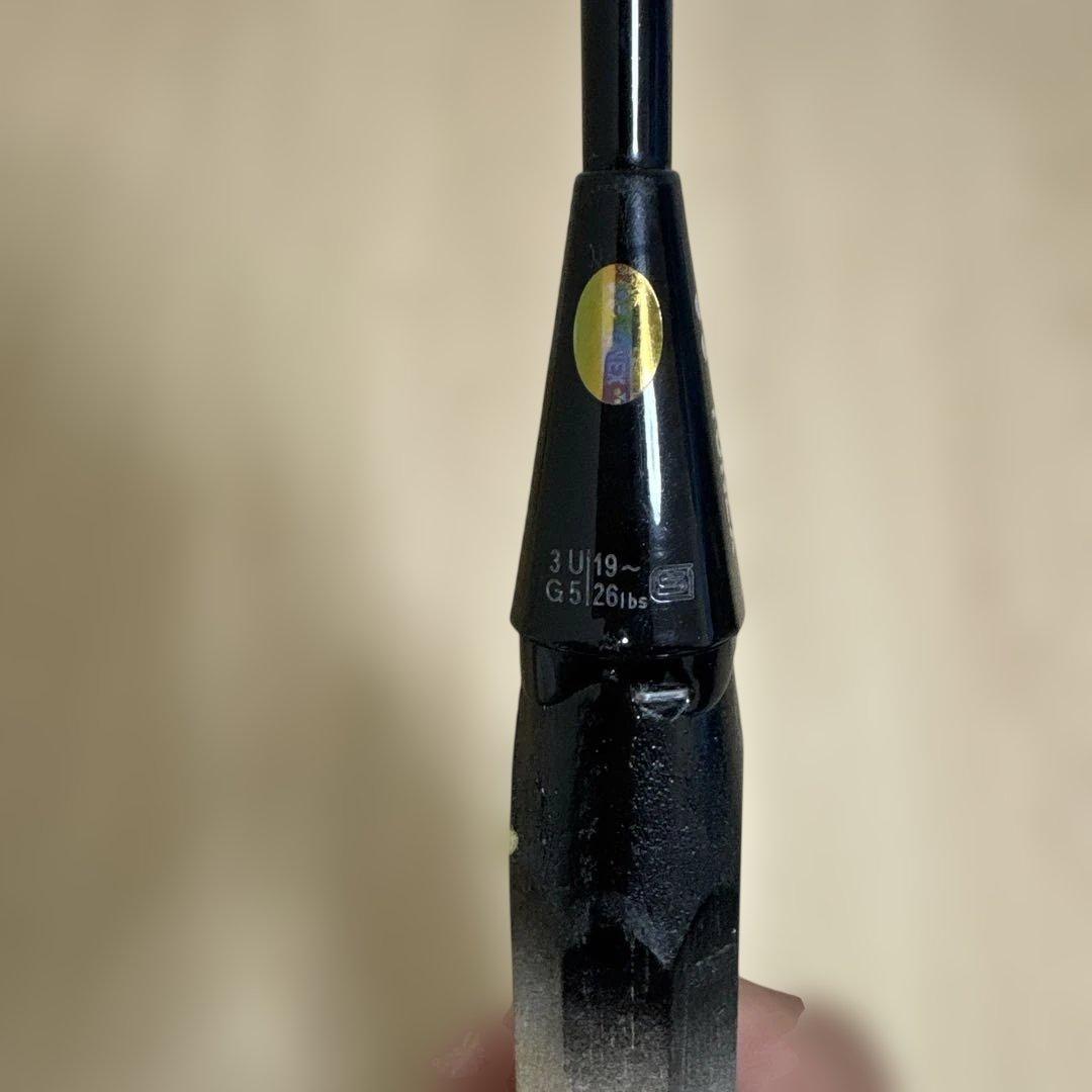 ヨネックスのバドミントンラケット、**DUORA 10（2本） ※1本購入可