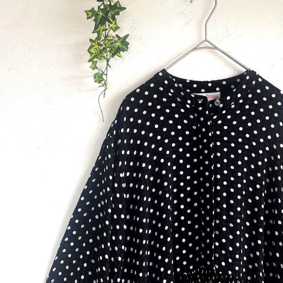 美品　BEARDSLEY ドットギャザーワンピース とろみ 手洗い可 水玉