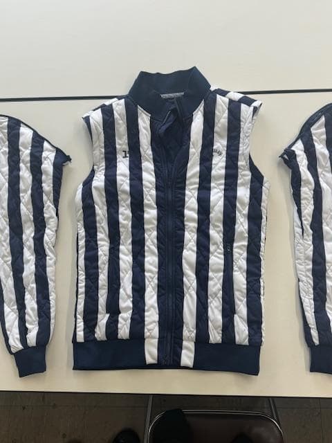 極美品　キャロウェイゴルフ　中綿キルティングジャケット　ベスト　２ｗａｙ