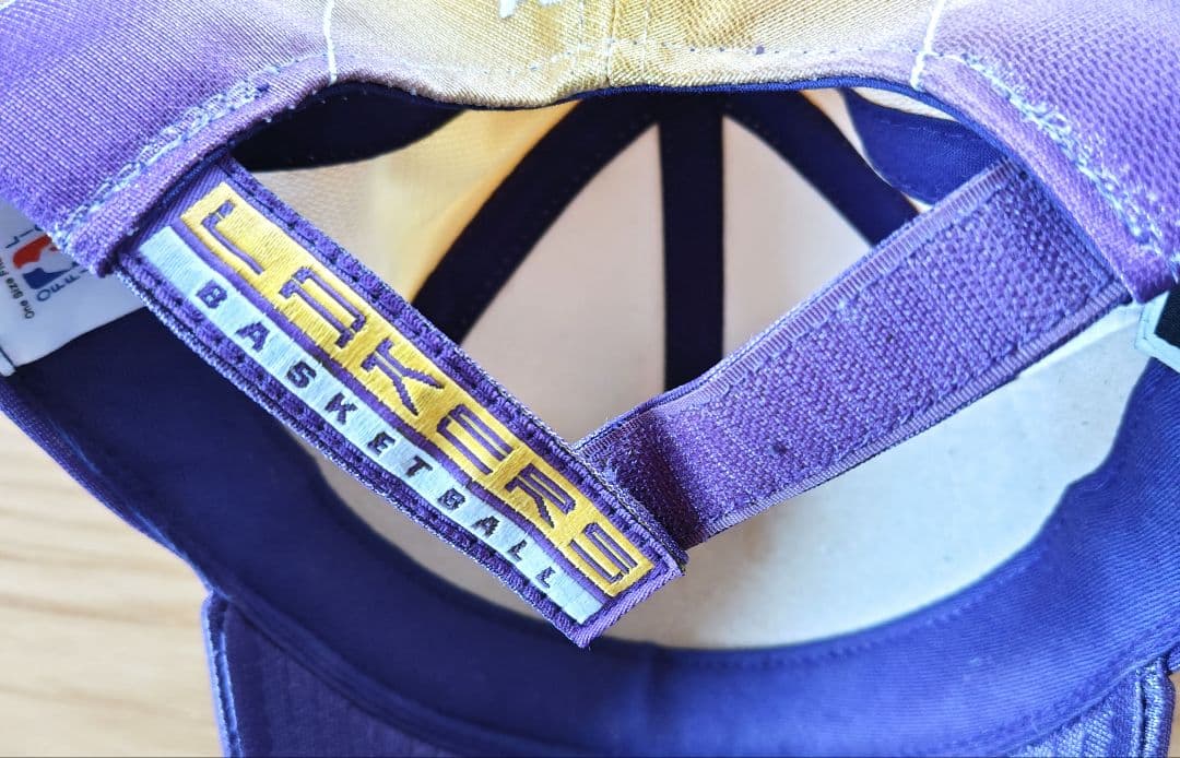 ロサンゼルス・レイカーズ　NBA PUMA キャップ 2001年現地購入2点