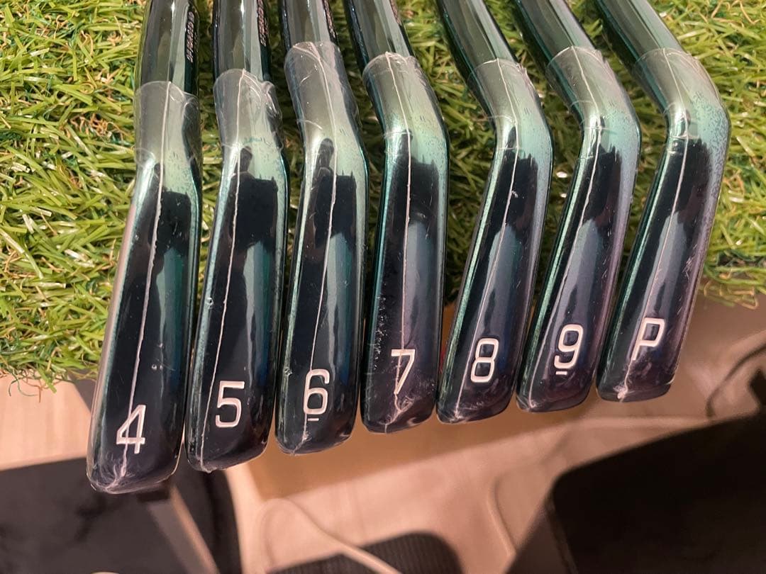 新品限定　ミズノプロ 241 Azalea Limited Edition 7本