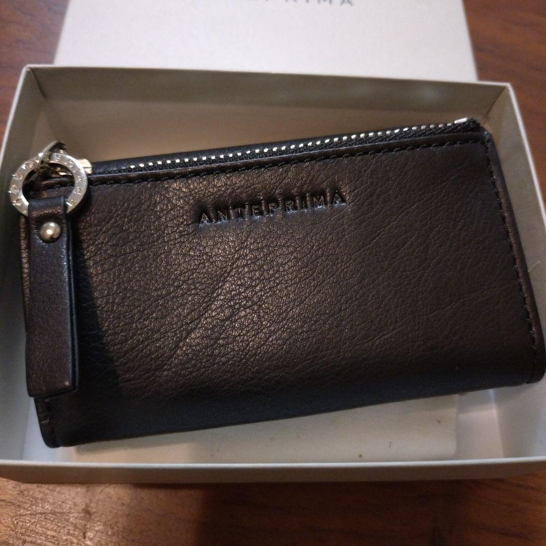 ANTEPRIMA ブラック花モチーフキーケース