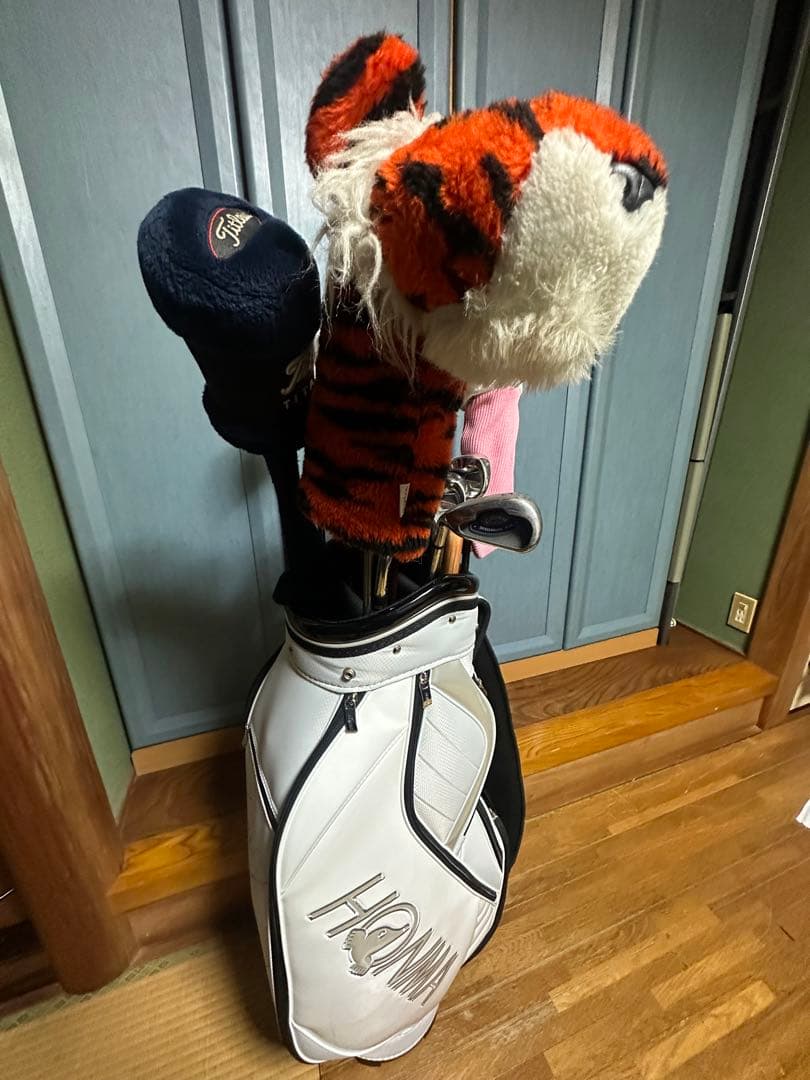 HONMA ゴルフバッグ ホワイト サイン入り左
