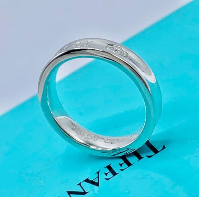 未使用級ティファニーナローリング10号